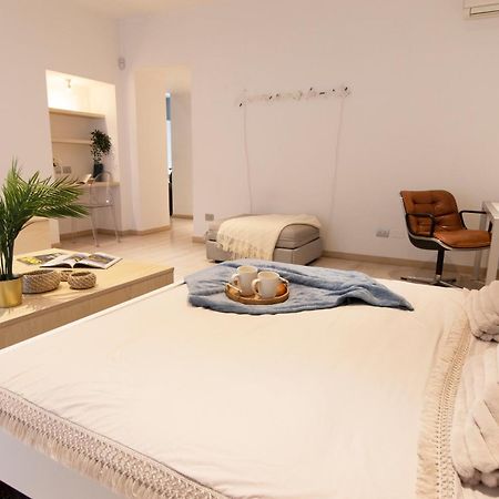 Luxury Apartment - Bramante 7 Милано Екстериор снимка
