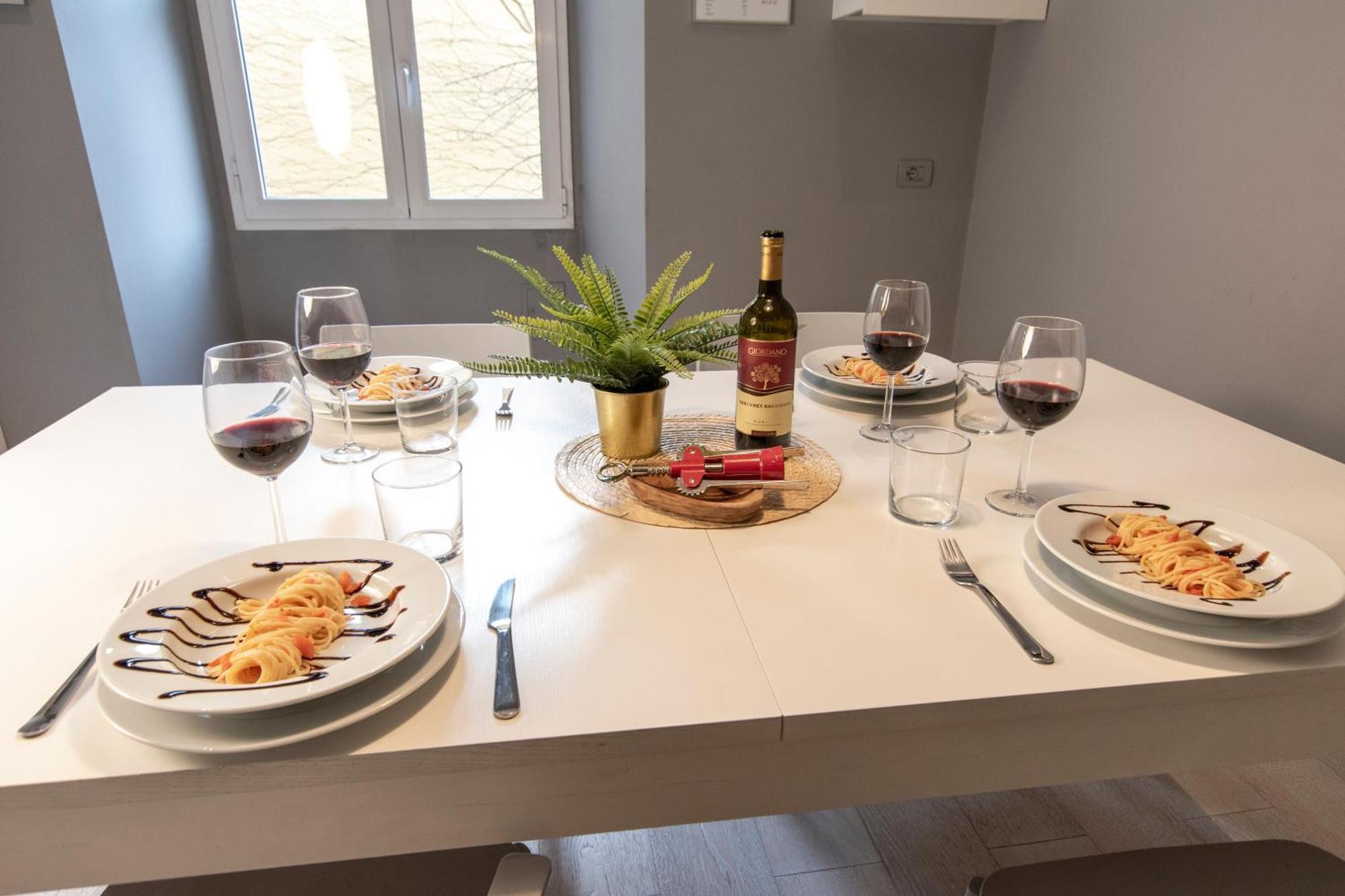 Luxury Apartment - Bramante 7 Милано Екстериор снимка