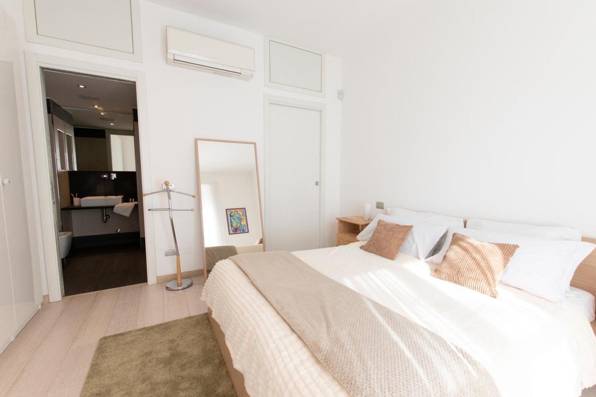 Luxury Apartment - Bramante 7 Милано Екстериор снимка