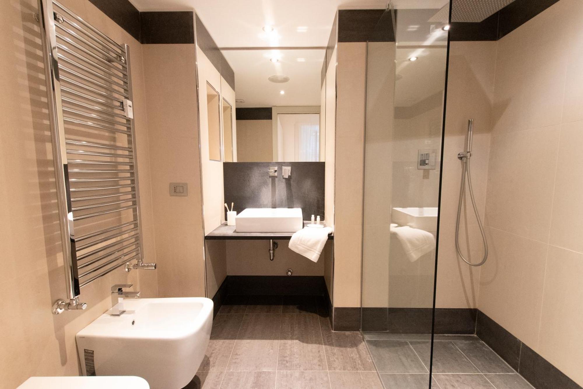 Luxury Apartment - Bramante 7 Милано Екстериор снимка